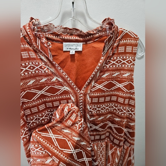 Robbie Bee Sleeveless Split Neck Puff Print Dress - Picture 9 of 9